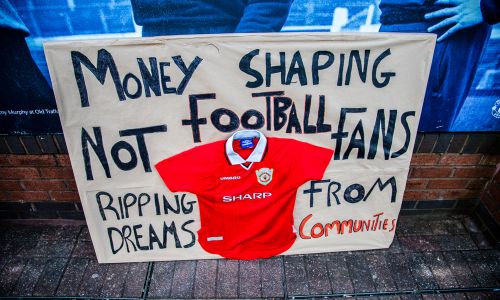 Fanprotest zur Super League vor dem Old Trafford, Manchester am 19.04.2021