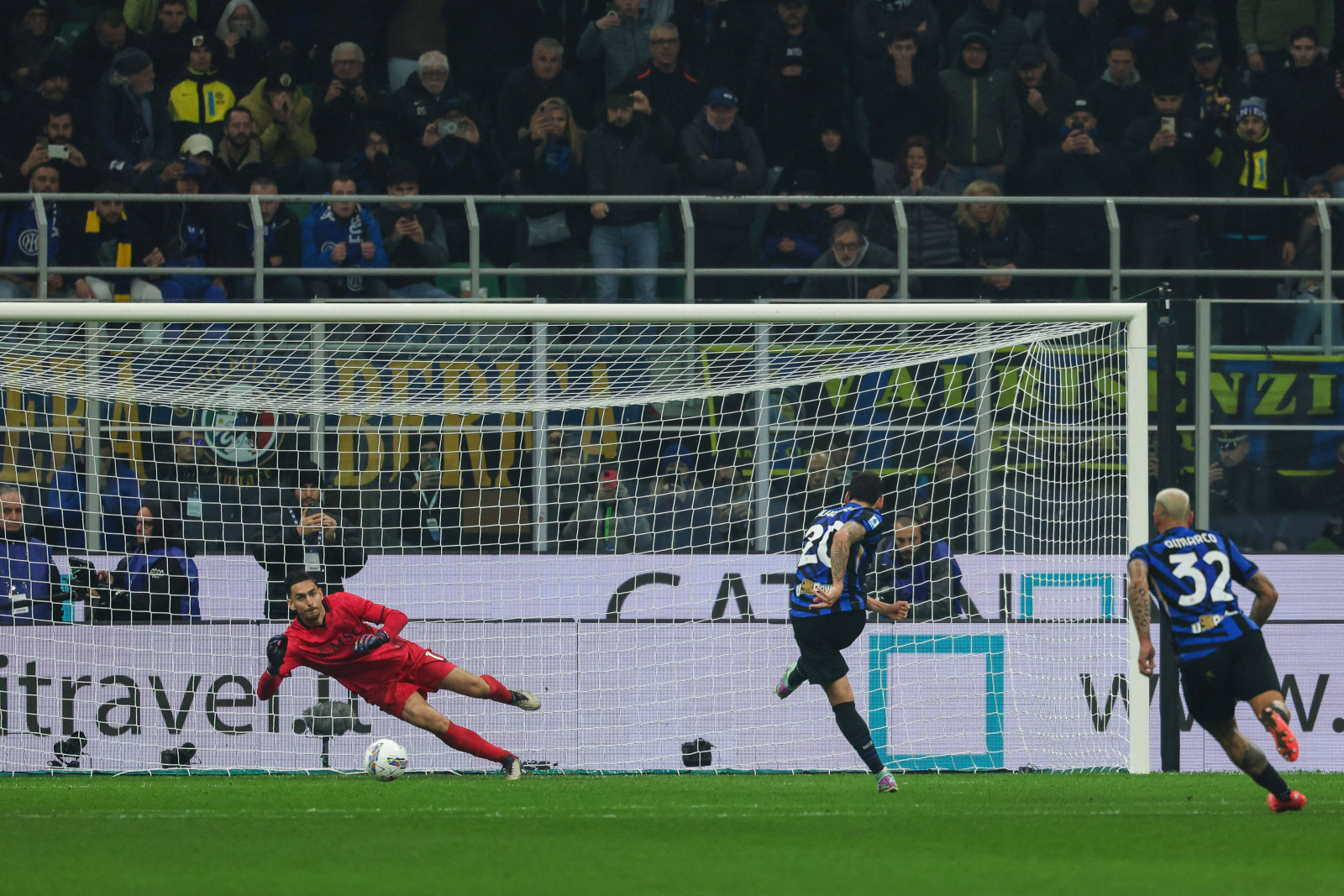 Inter Napoli Calhanoglu Elfmeter